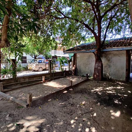 A Pousada Bike&Bed Thakhek Exterior foto