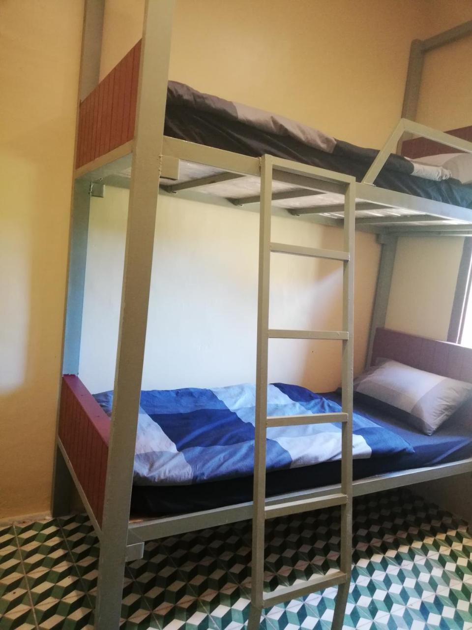 A Pousada Bike&Bed Thakhek Exterior foto
