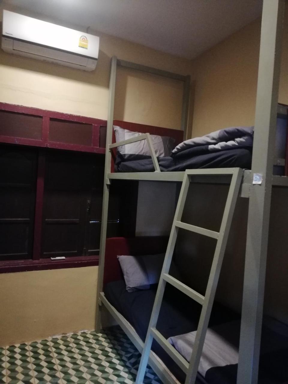 A Pousada Bike&Bed Thakhek Exterior foto