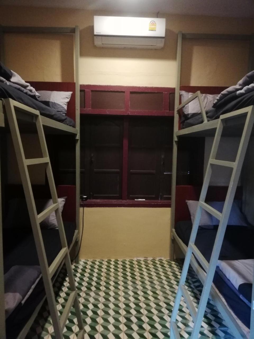 A Pousada Bike&Bed Thakhek Exterior foto