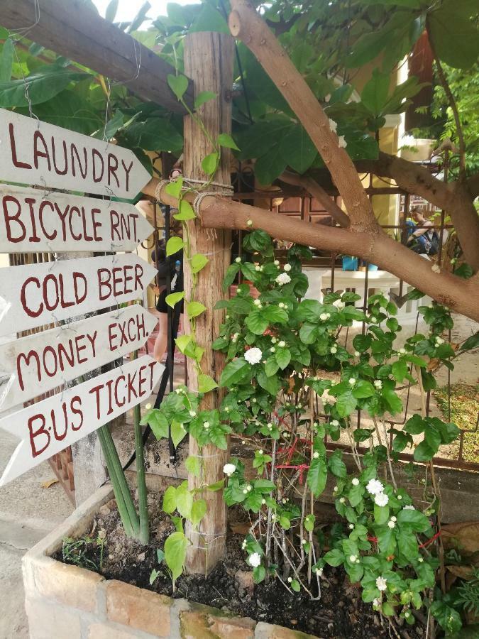 A Pousada Bike&Bed Thakhek Exterior foto